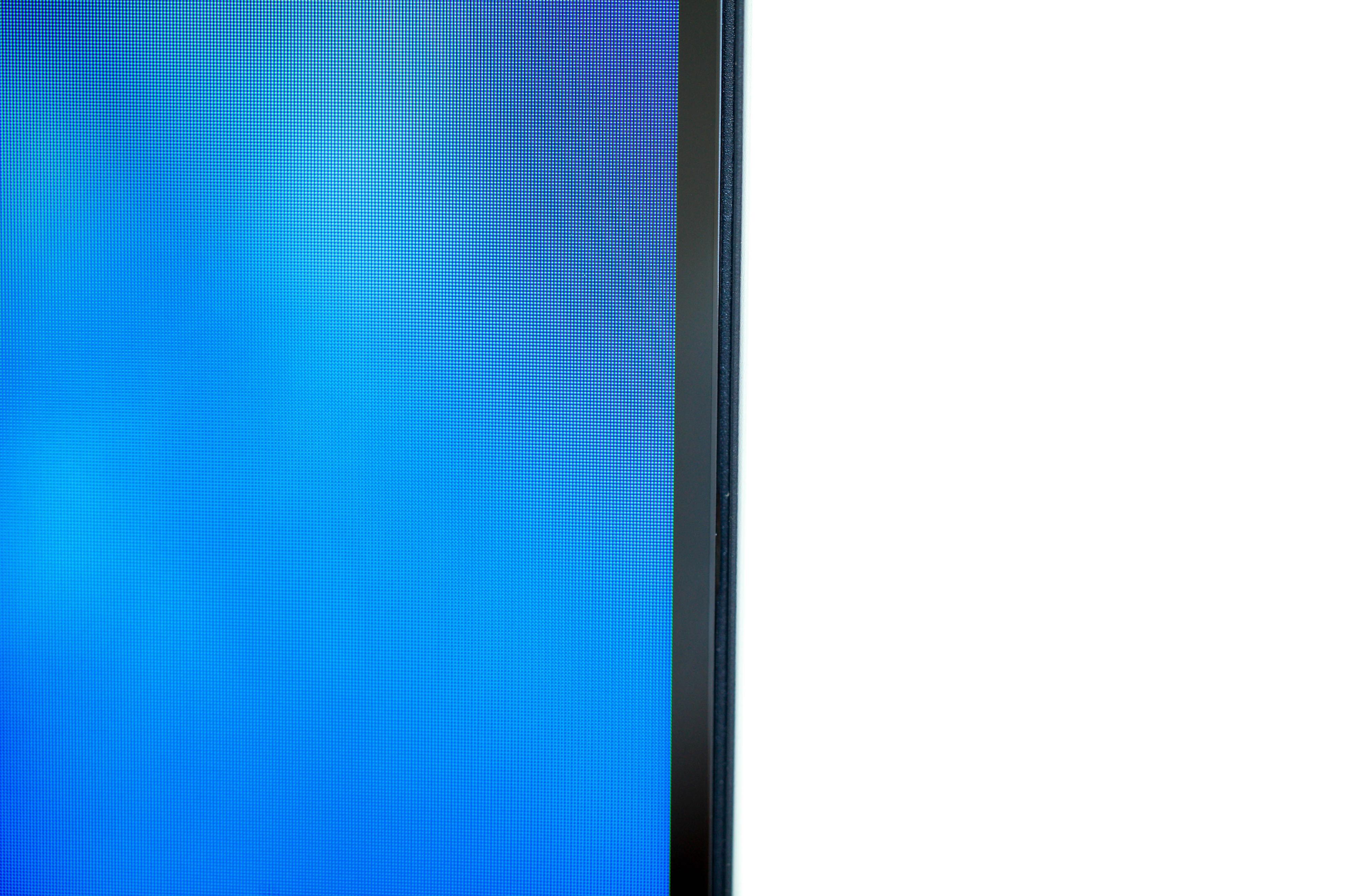 文能追剧刷大片，武能模拟玩赛车——雷鸟鹏7MAX游戏电视入手记