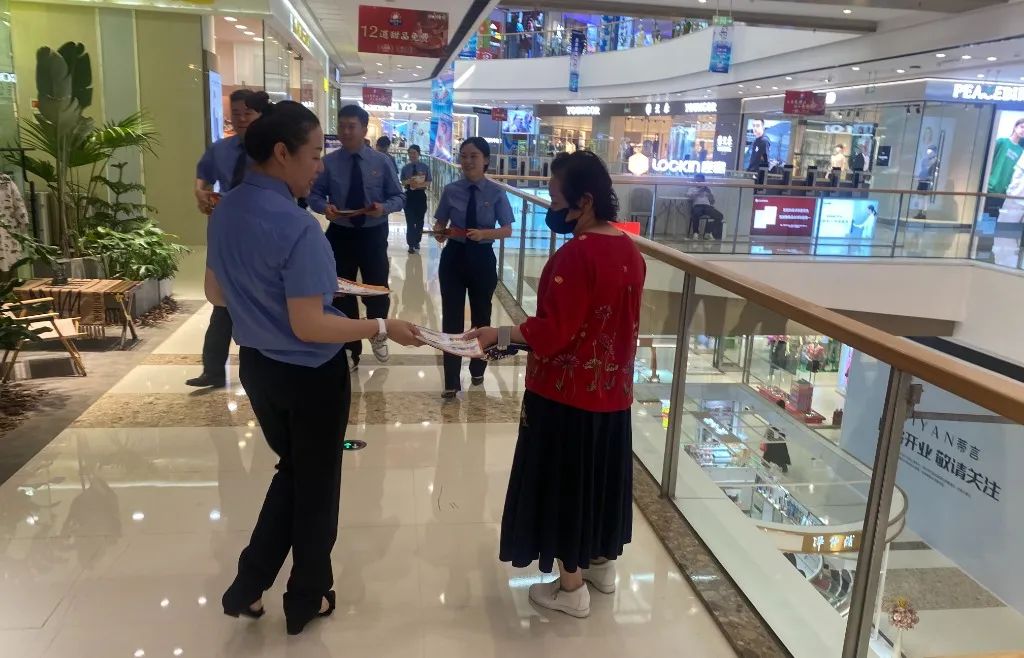 让民法典走到群众身边——文圣区人民检察院开展“美好生活·民法典相伴”普法宣传活动