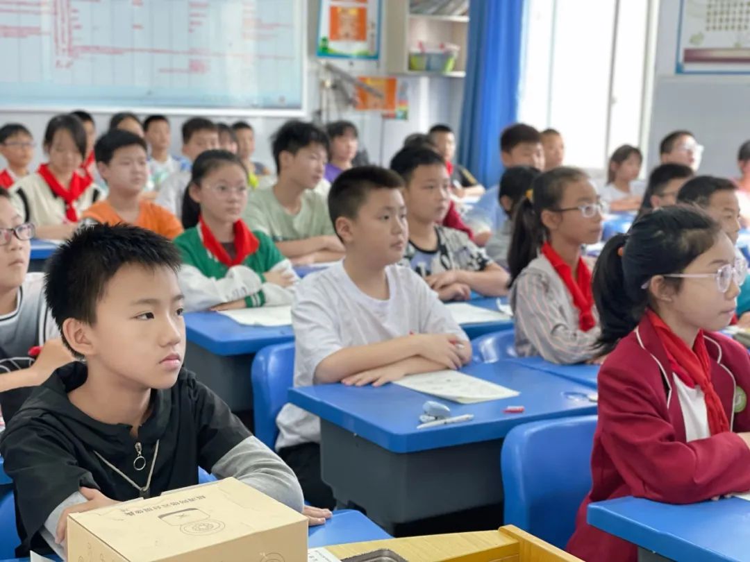 小学课后服务语文,金康园小学课后服务课