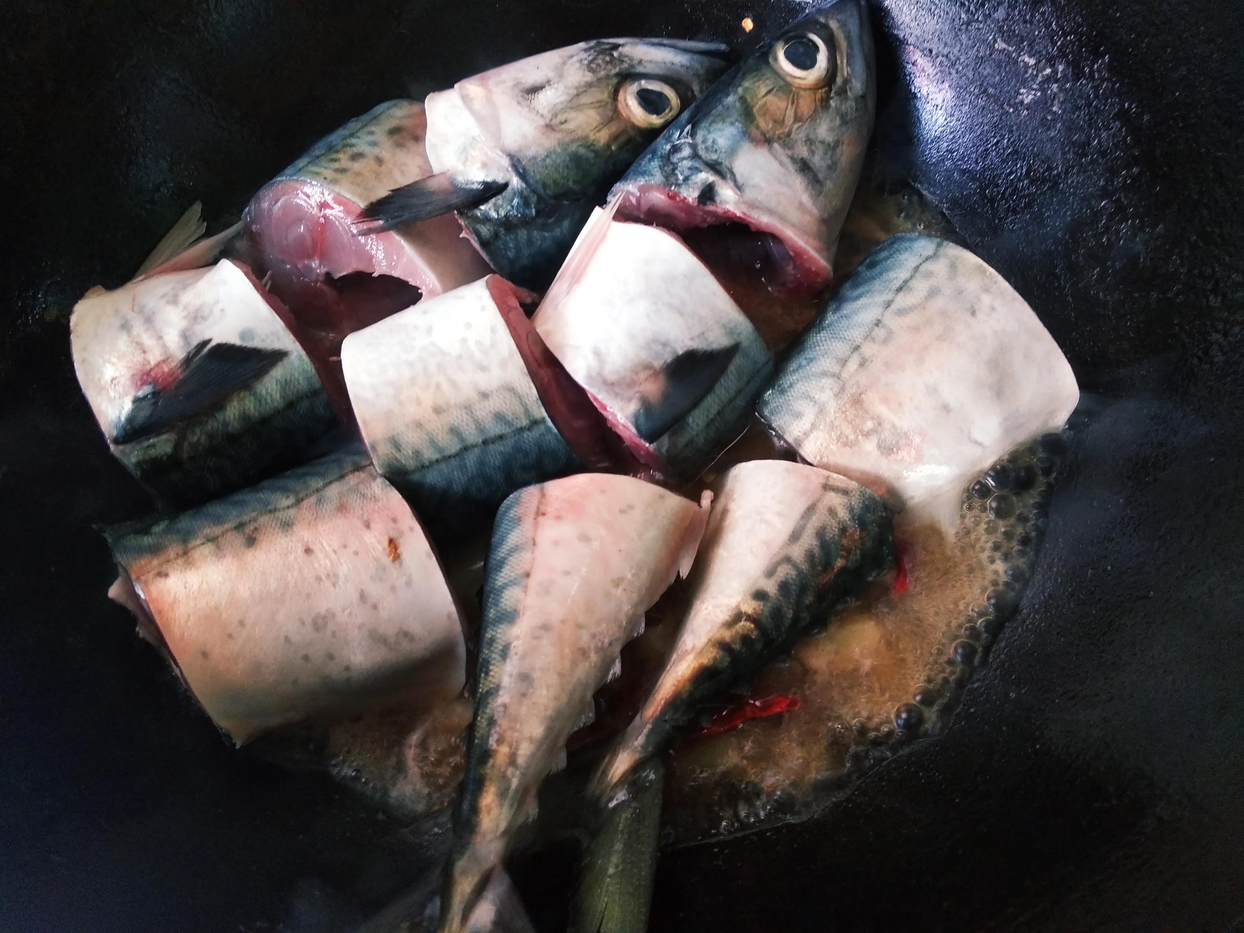 夏天吃海鱼，内行专挑这5种，肉鲜不腥无法养殖，摊主都夸是行家