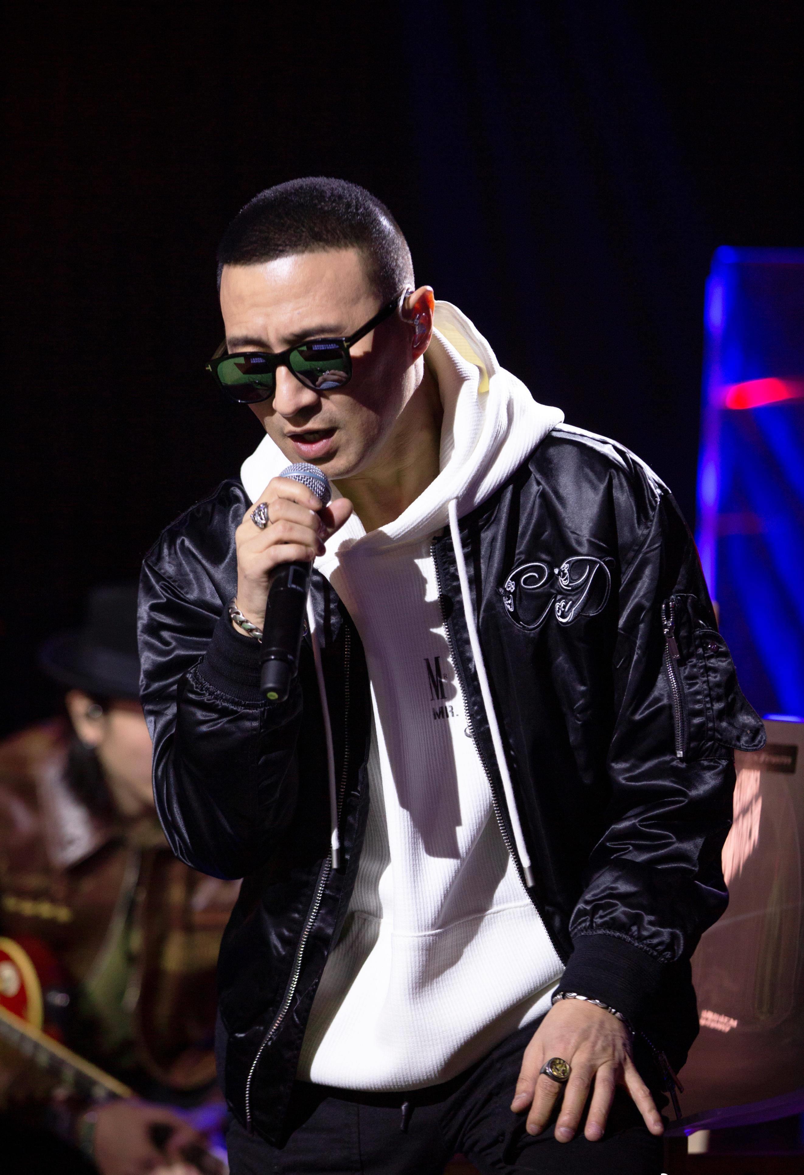 前任不值得被原谅,前任不值得