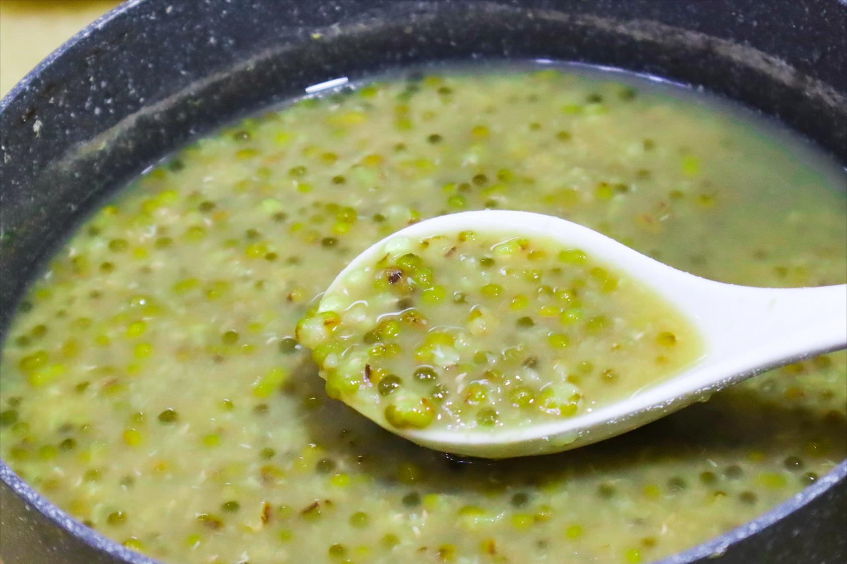 煮红豆边煮边加水,红豆和绿豆怎么煮得会烂得快