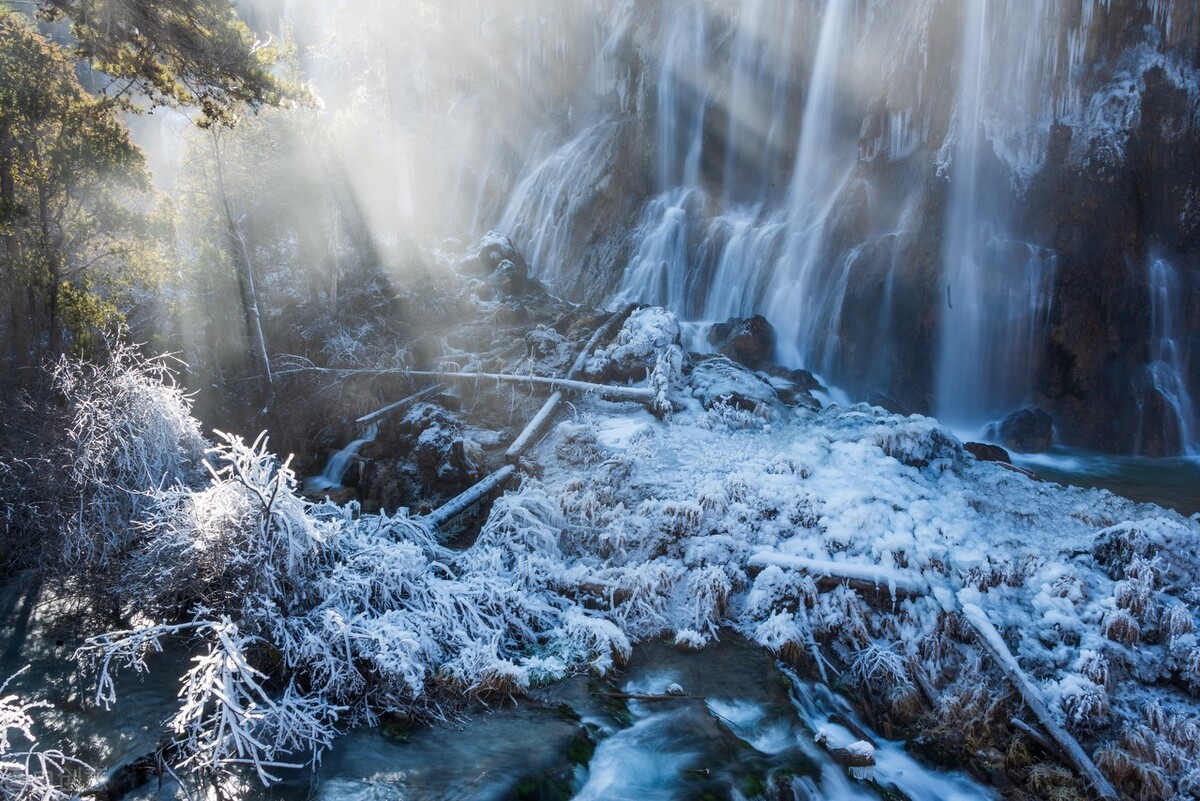 九寨沟风景图，一个字“太美了”