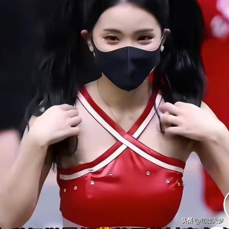 韩国啦啦队长朴姬兰热舞,韩国啦啦队热舞卡通