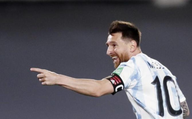 梅西对阵世界级门将,梅西十大最强门将