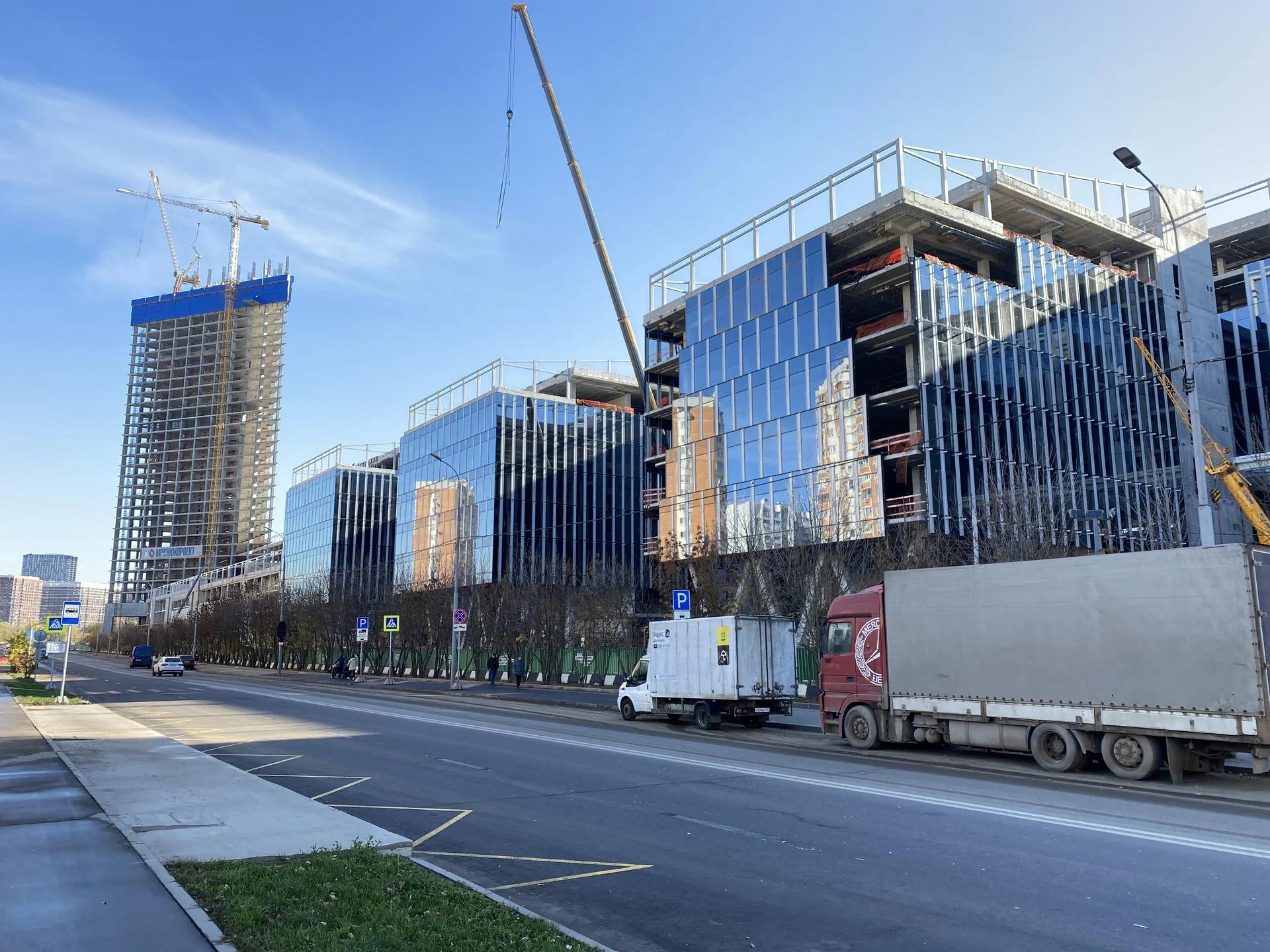 全球在建中的高楼,世界建造人数最多的建筑