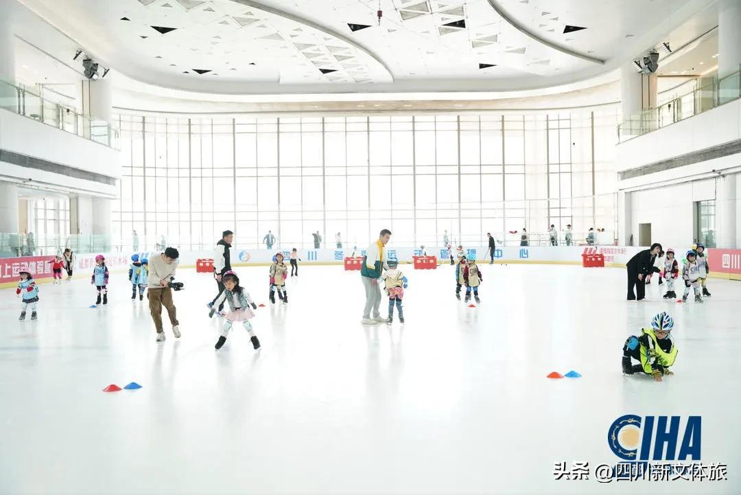 成都青少年夏令营训练营,成都青少年篮球训练营推荐