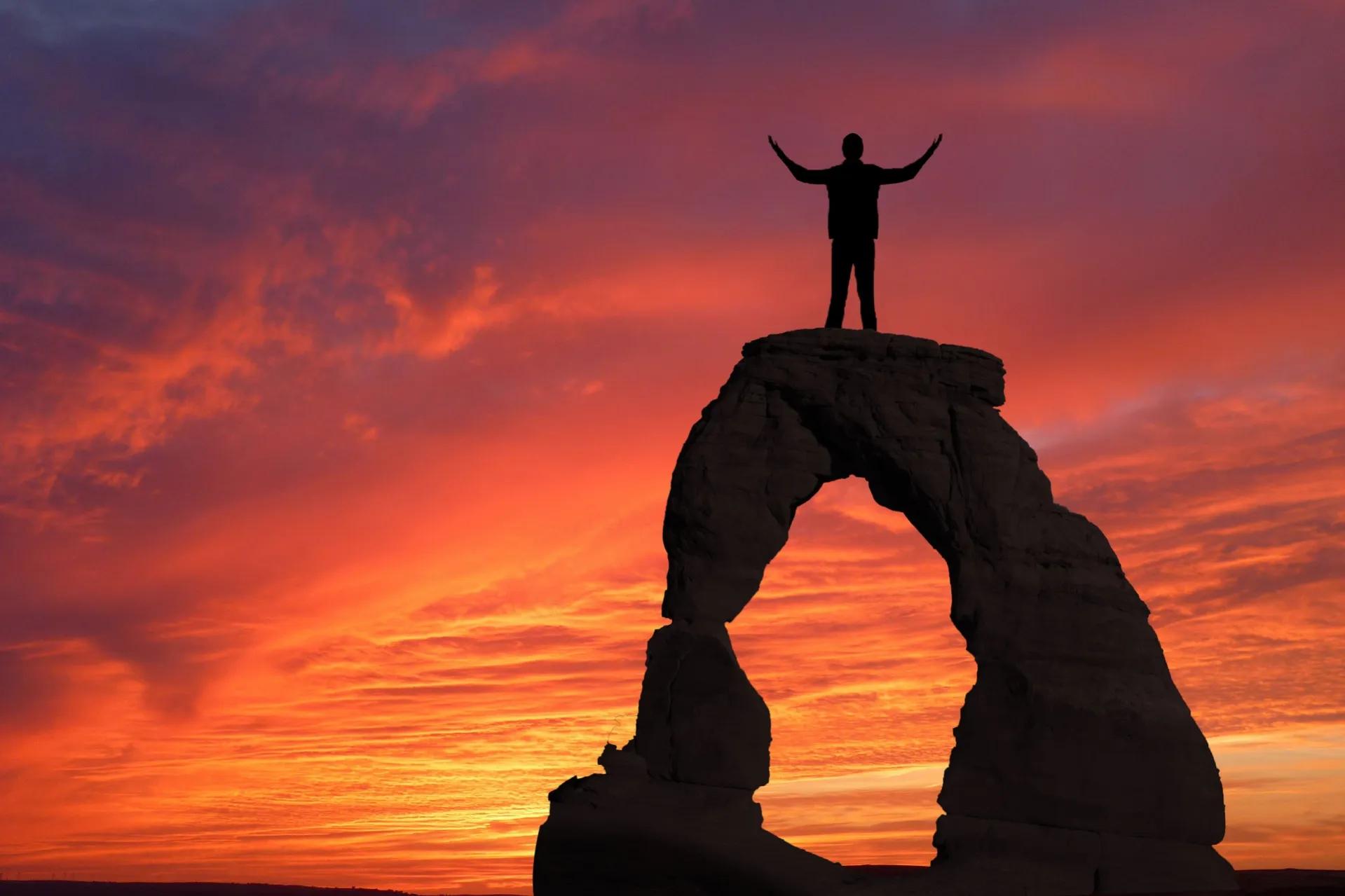 不合群是内心真正成熟的开始,不合群就是成功的开始吗