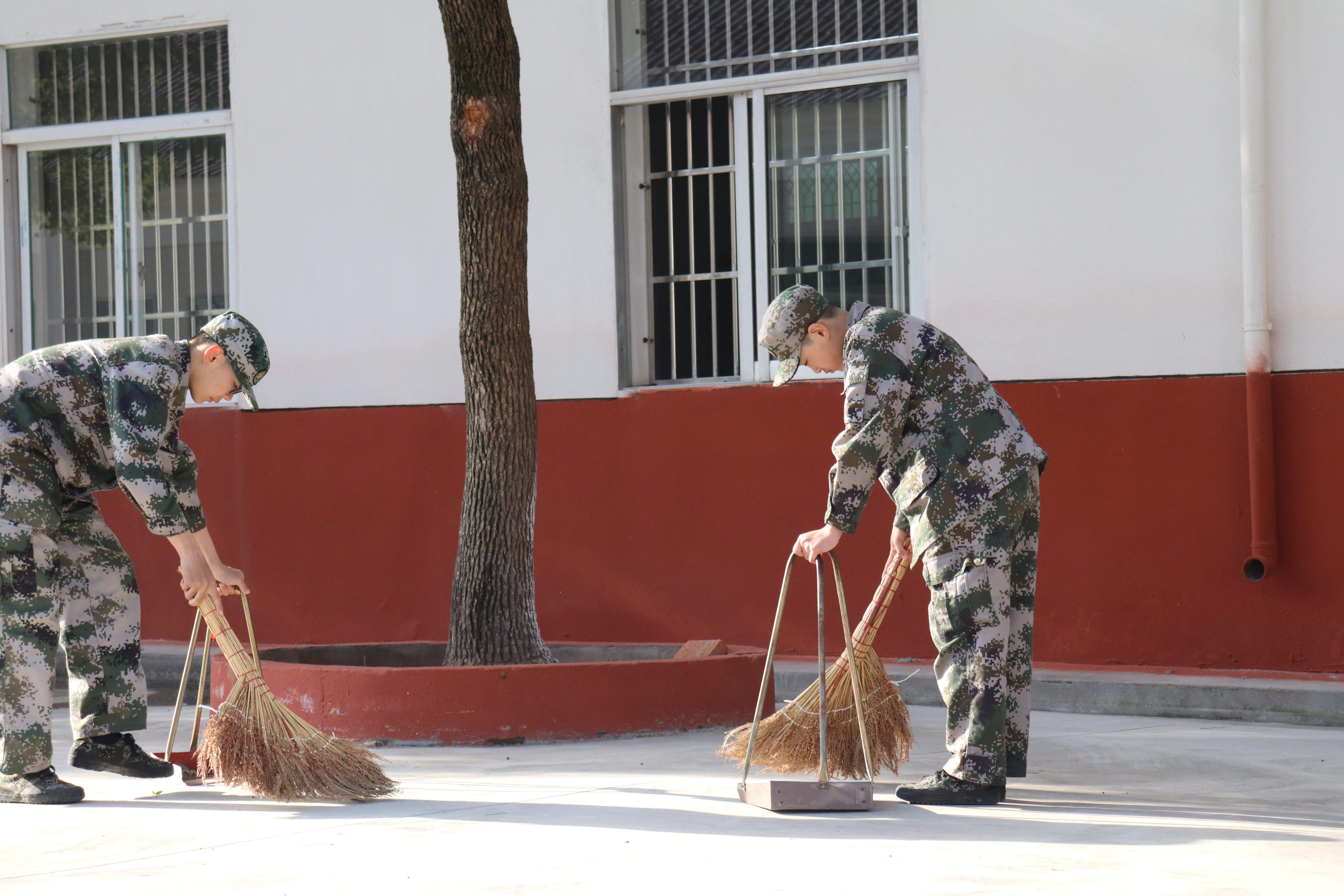12岁孩子脾气暴躁家长怎么教育,12岁孩子脾气大易暴躁怎么教育