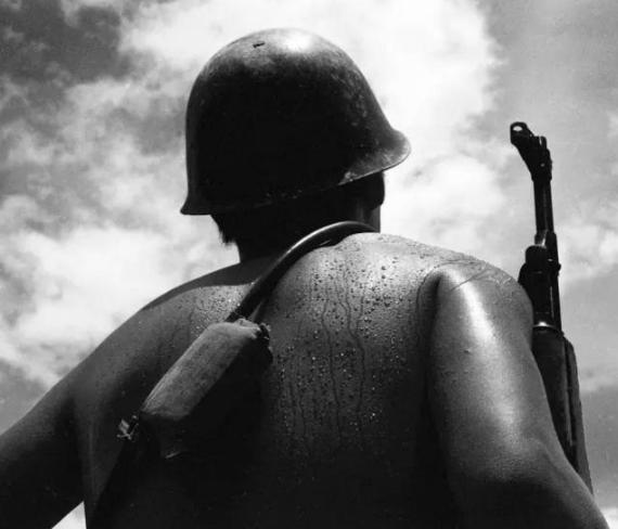 老山猫耳洞传奇完整版,老山猫耳洞驻守战士视频