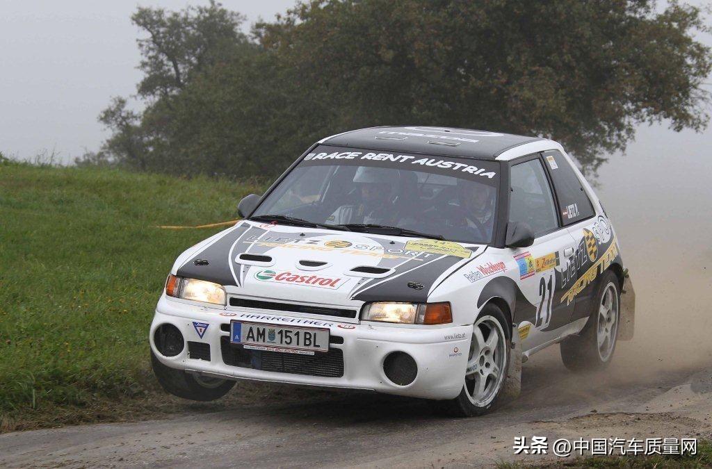 马自达323拉力,战斗款马自达323