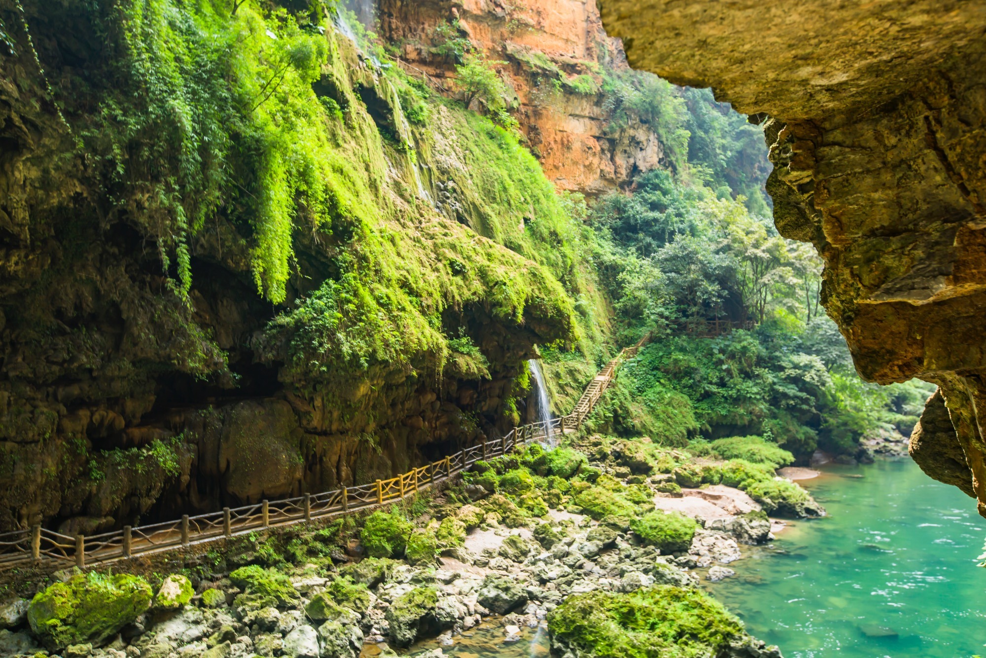 贵州兴义市马岭河峡谷瀑布景点,黔西南兴义市马岭河峡谷