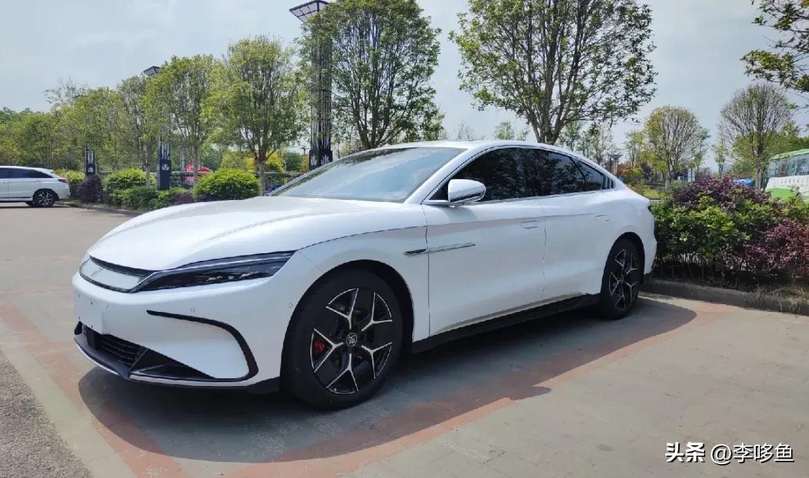 比亚迪汉和特斯拉model3隔音效果,开惯了特斯拉再开奥迪有多不习惯