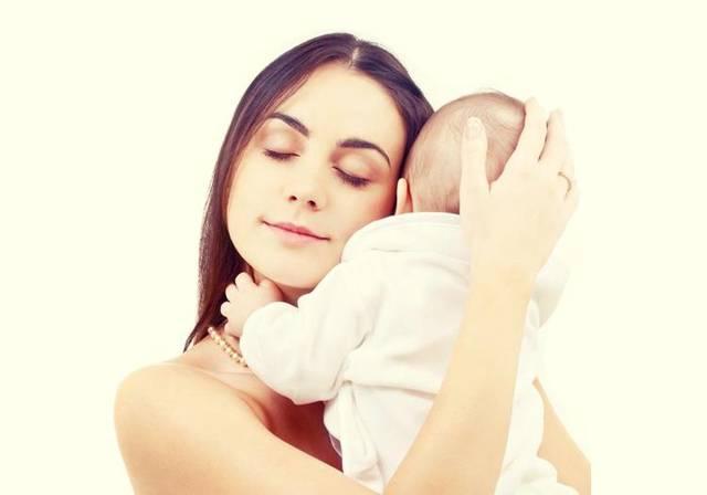 2个月宝宝为啥喜欢竖抱,两个月的宝宝喜欢竖抱是什么原因