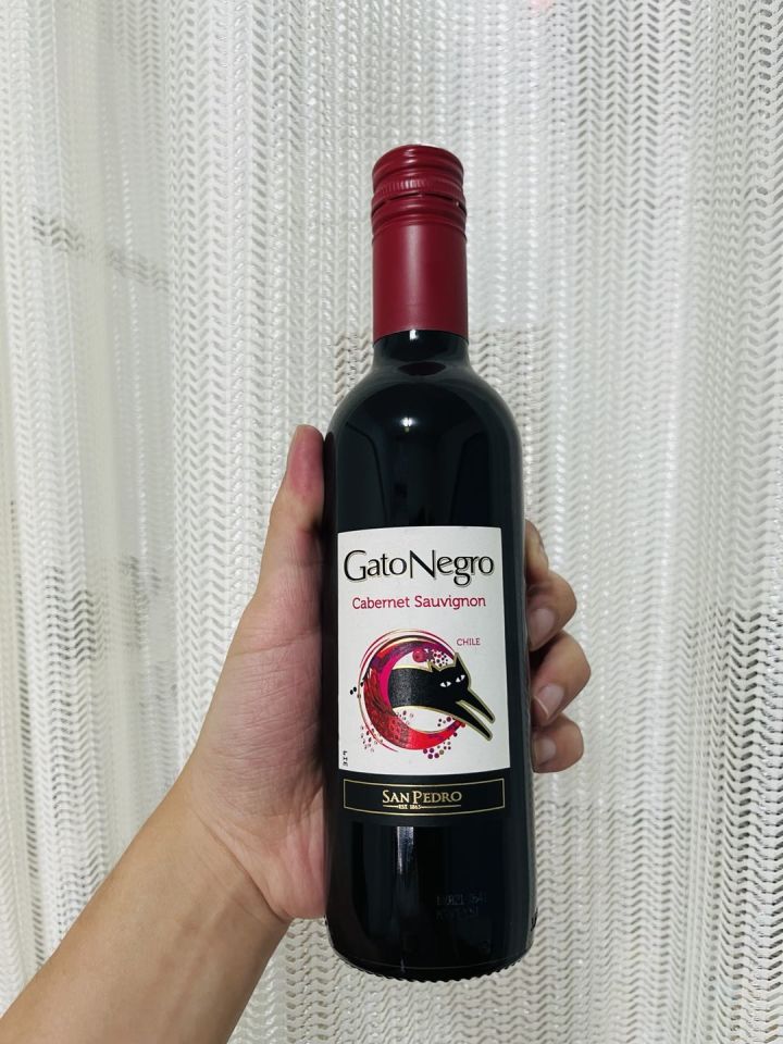 前段时间开始喜欢喝葡萄酒，买了这款黑猫葡萄酒体验一下