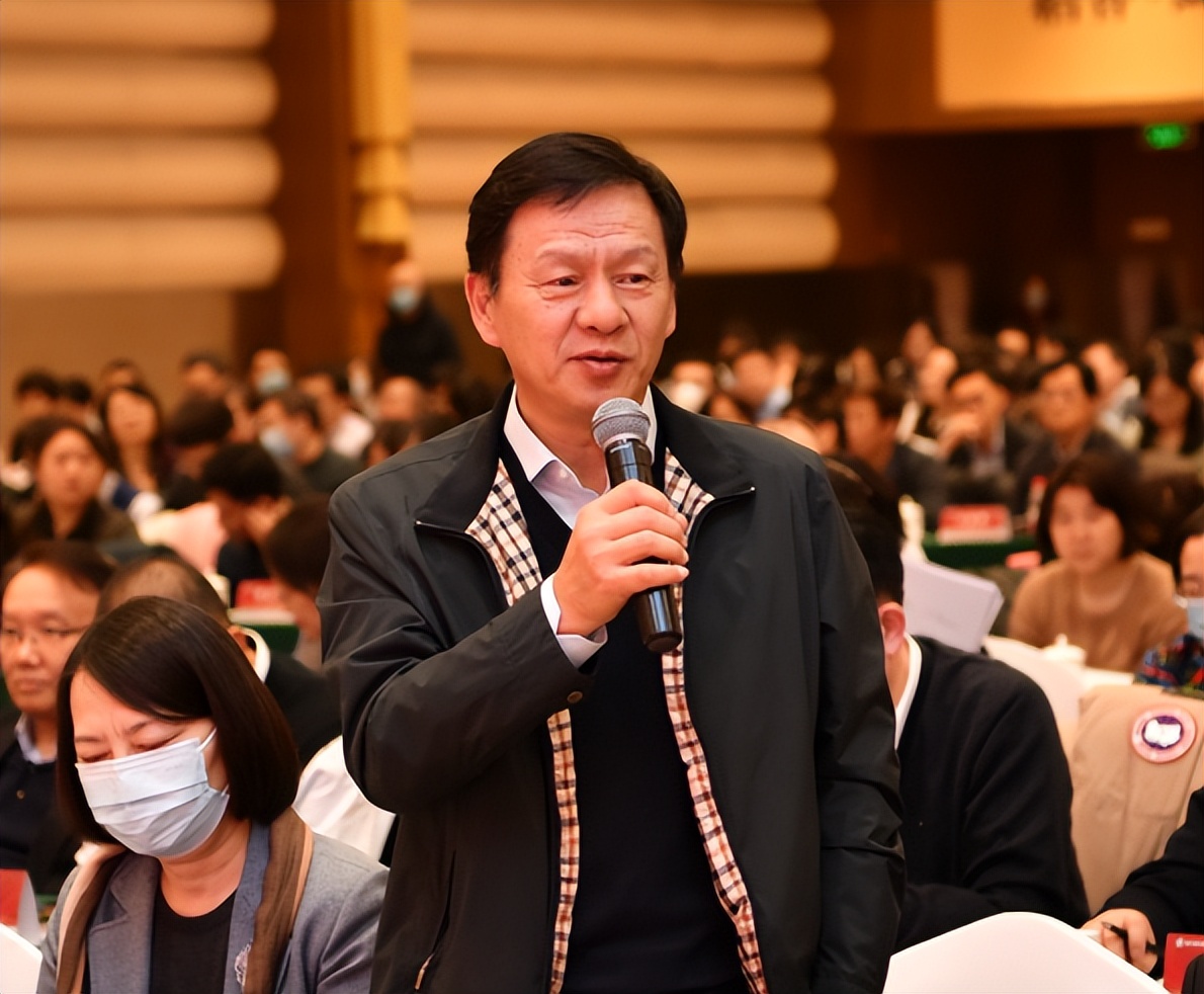 和衷共济齐奋进勇挑重担谋发展|北医三院召开2023年工作研讨暨中层干部培训会