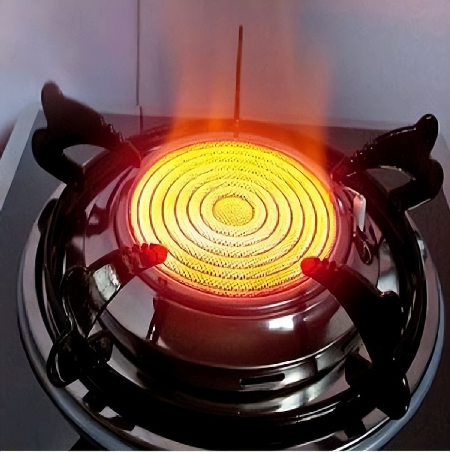 搬新家要不要燃气灶开火,搬新家父母给买锅碗瓢盆吗