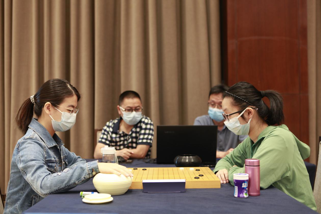 吴依铭於之莹最新对局,亚运於之莹