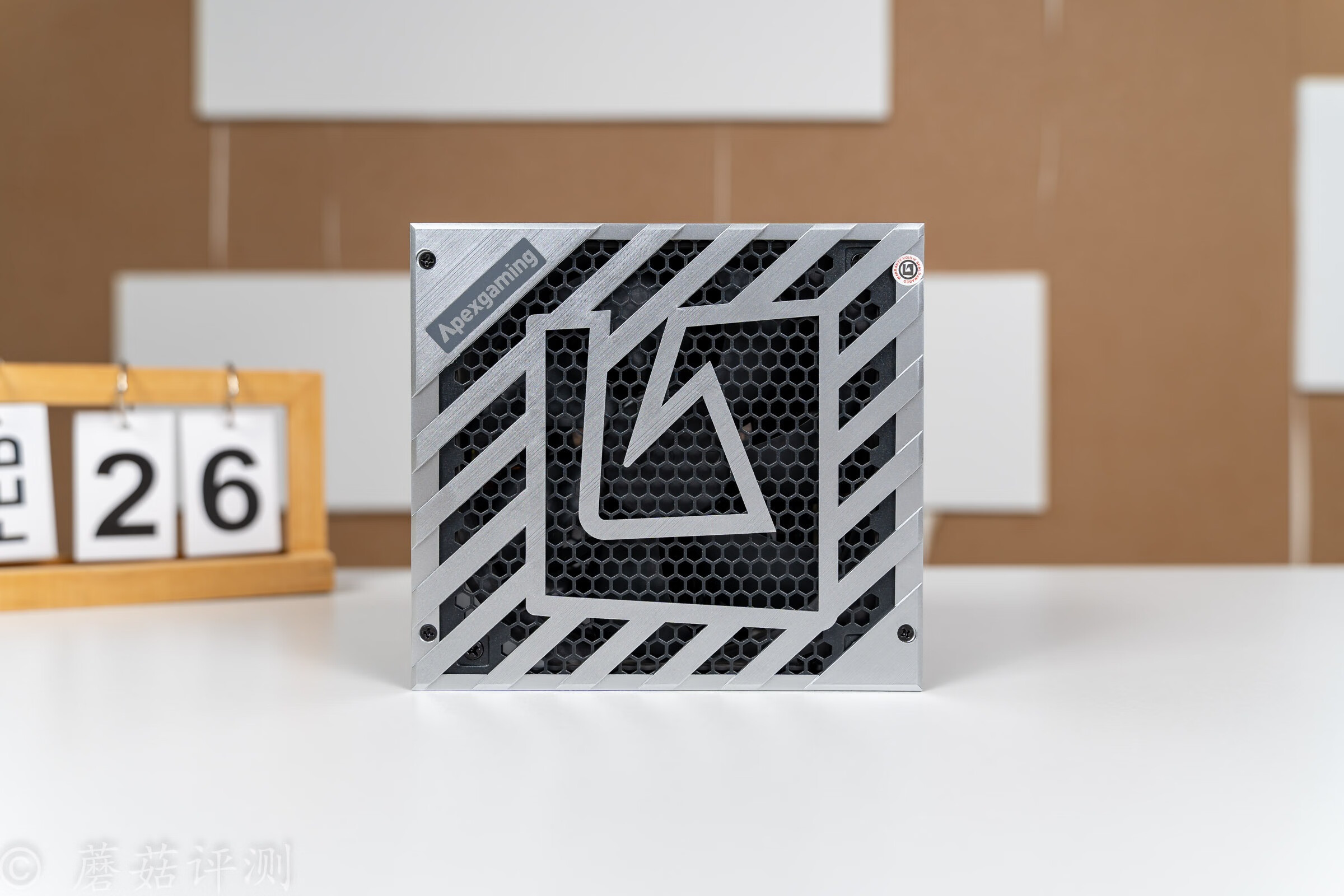 艾湃电竞750w全模组电源安装视频,美商艾湃电竞电源拆解