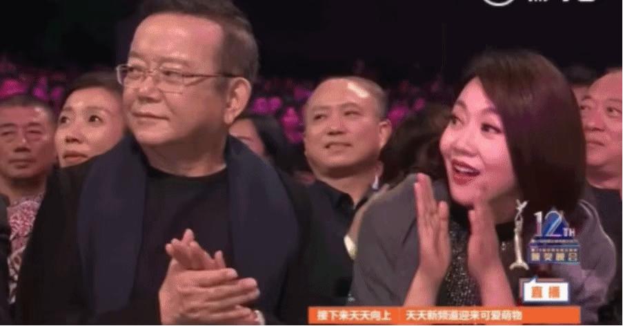 热依扎的心酸史,热依扎被追回的哭戏