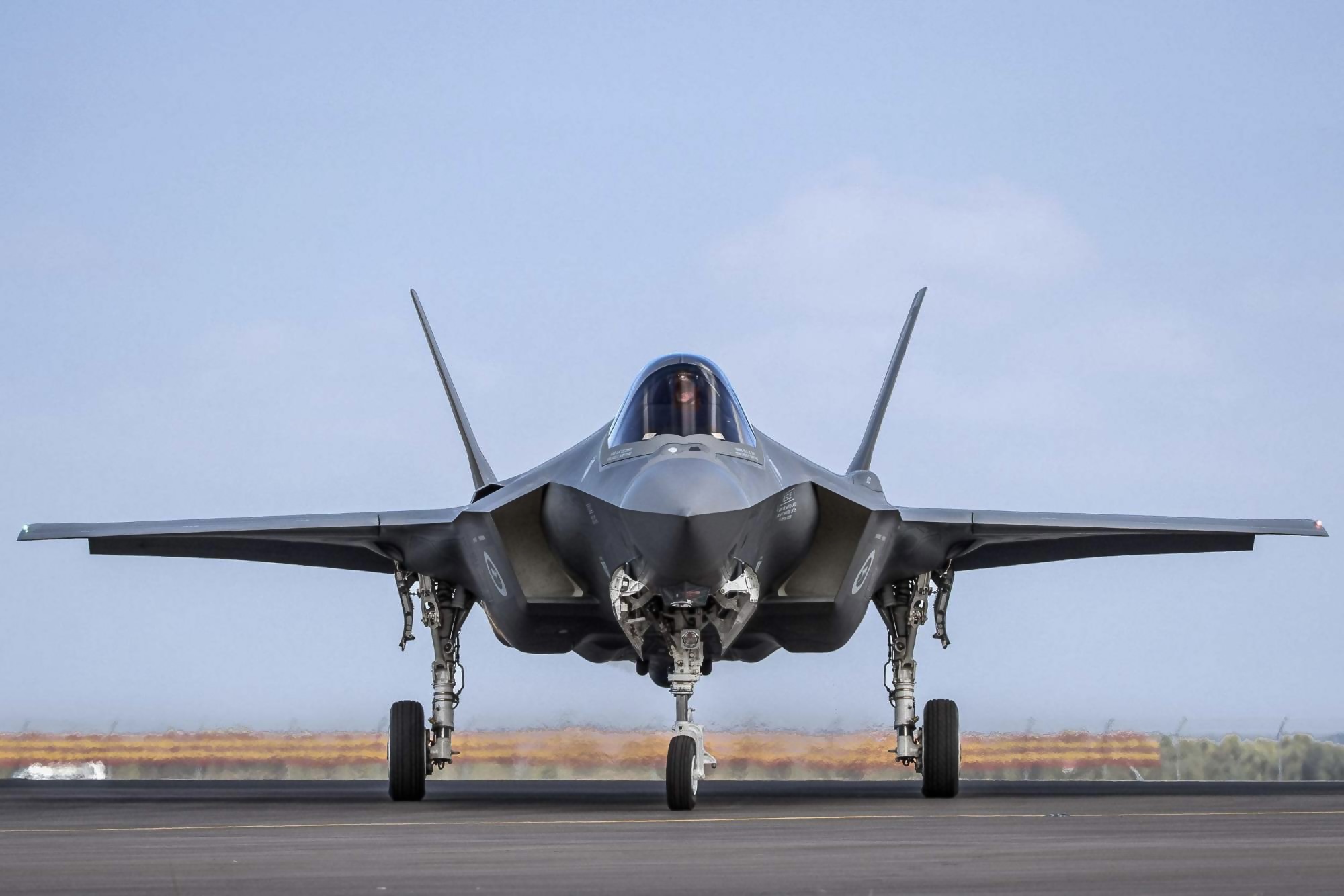 f35是美国最先进的飞机吗,美军为何不重启f-35