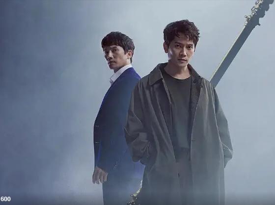 菜菜影视点评：池城分饰双胞胎兄弟再现精湛演技