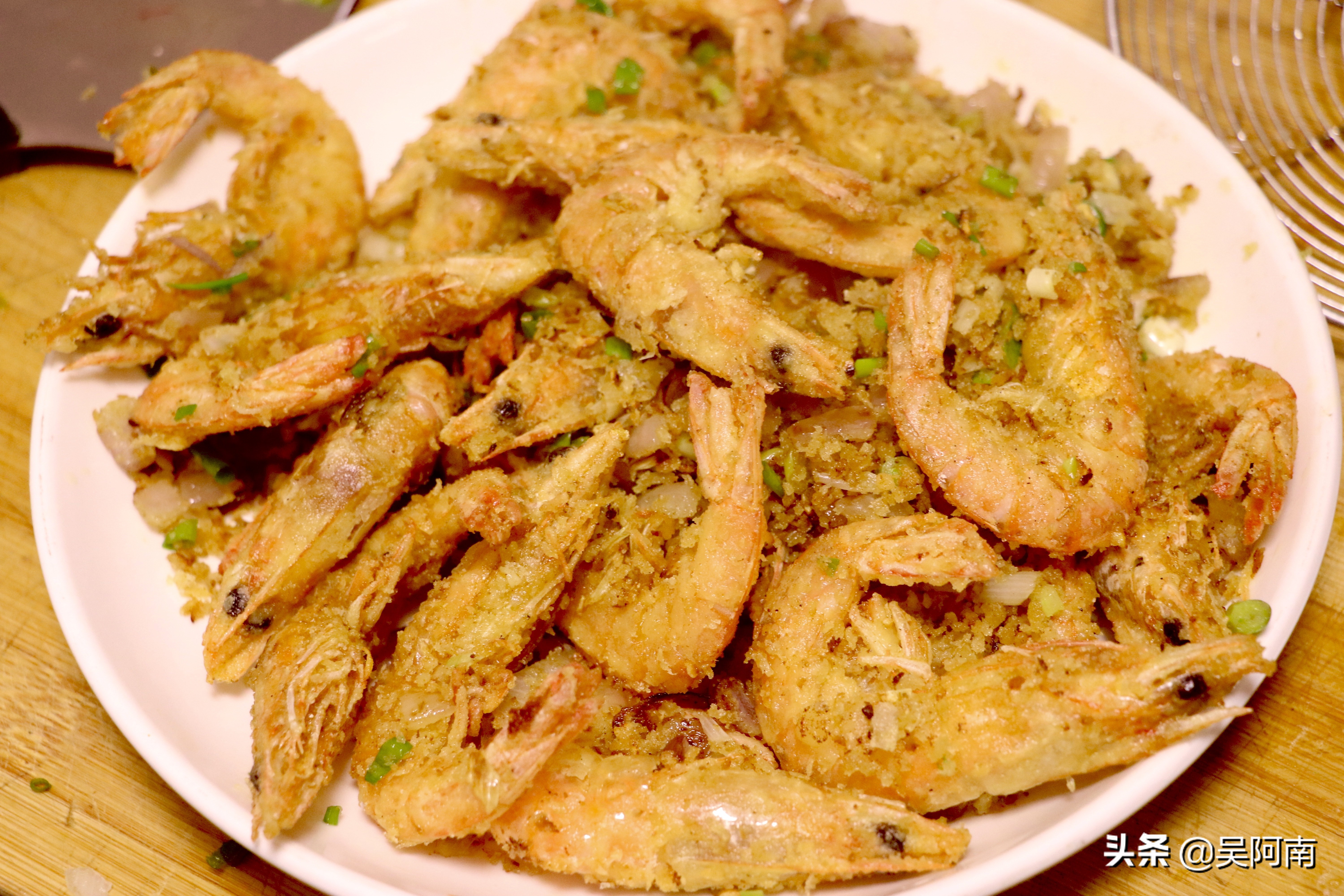 椒盐大虾最正宗的做法窍门,外酥里嫩的椒盐大虾太好吃了