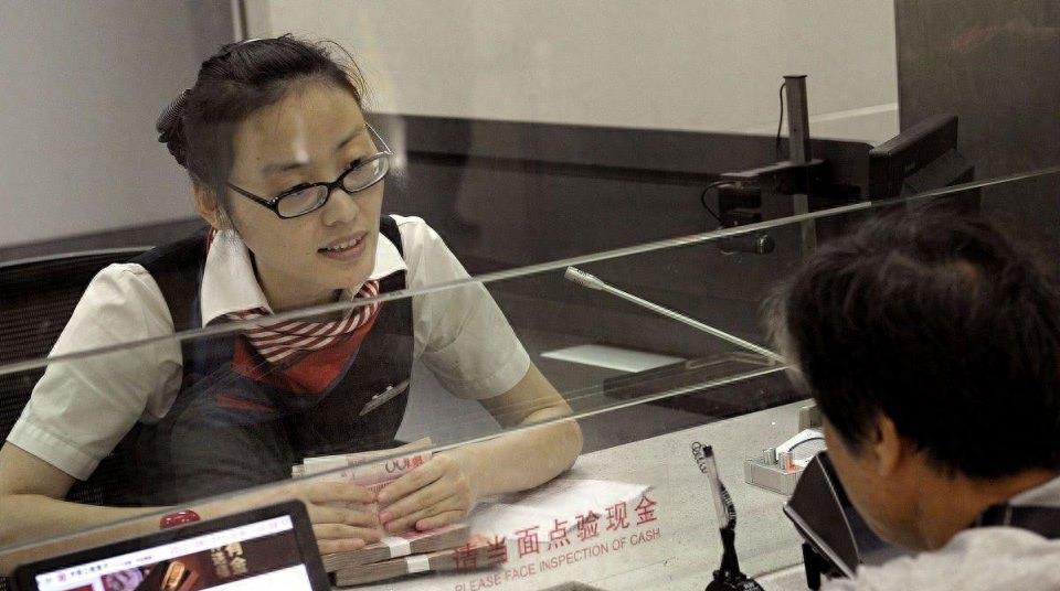 70万的房贷还30年一共还多少,70万的房贷30年要交多少税费