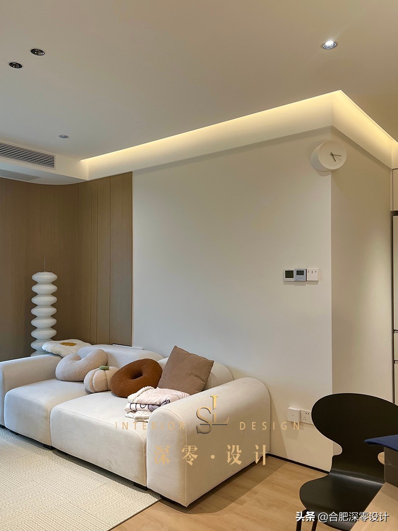 装前装后一对比，这钱花得一点都不心疼，全屋每处都在我要的点上