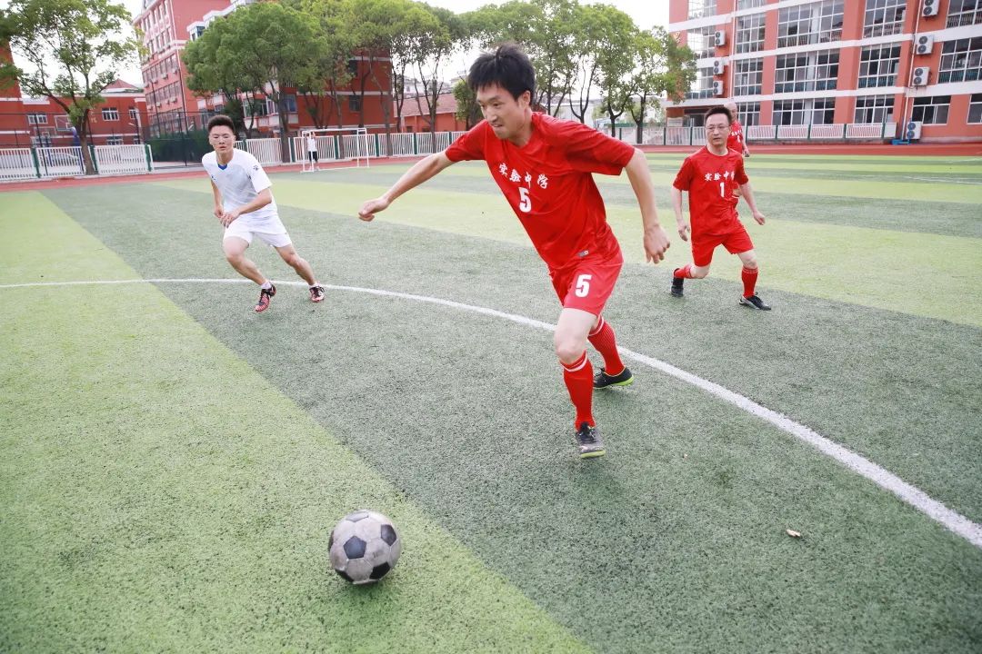 校园足球友谊赛高中,两市学校校级足球友谊赛