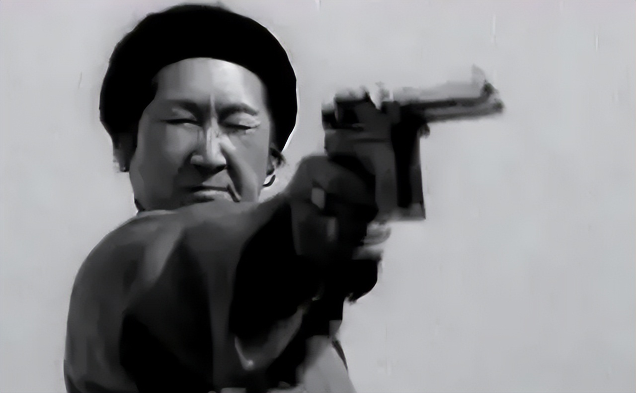 1950年，毛主席下令枪毙一位七旬老太，当地人民高呼：毛主席高明