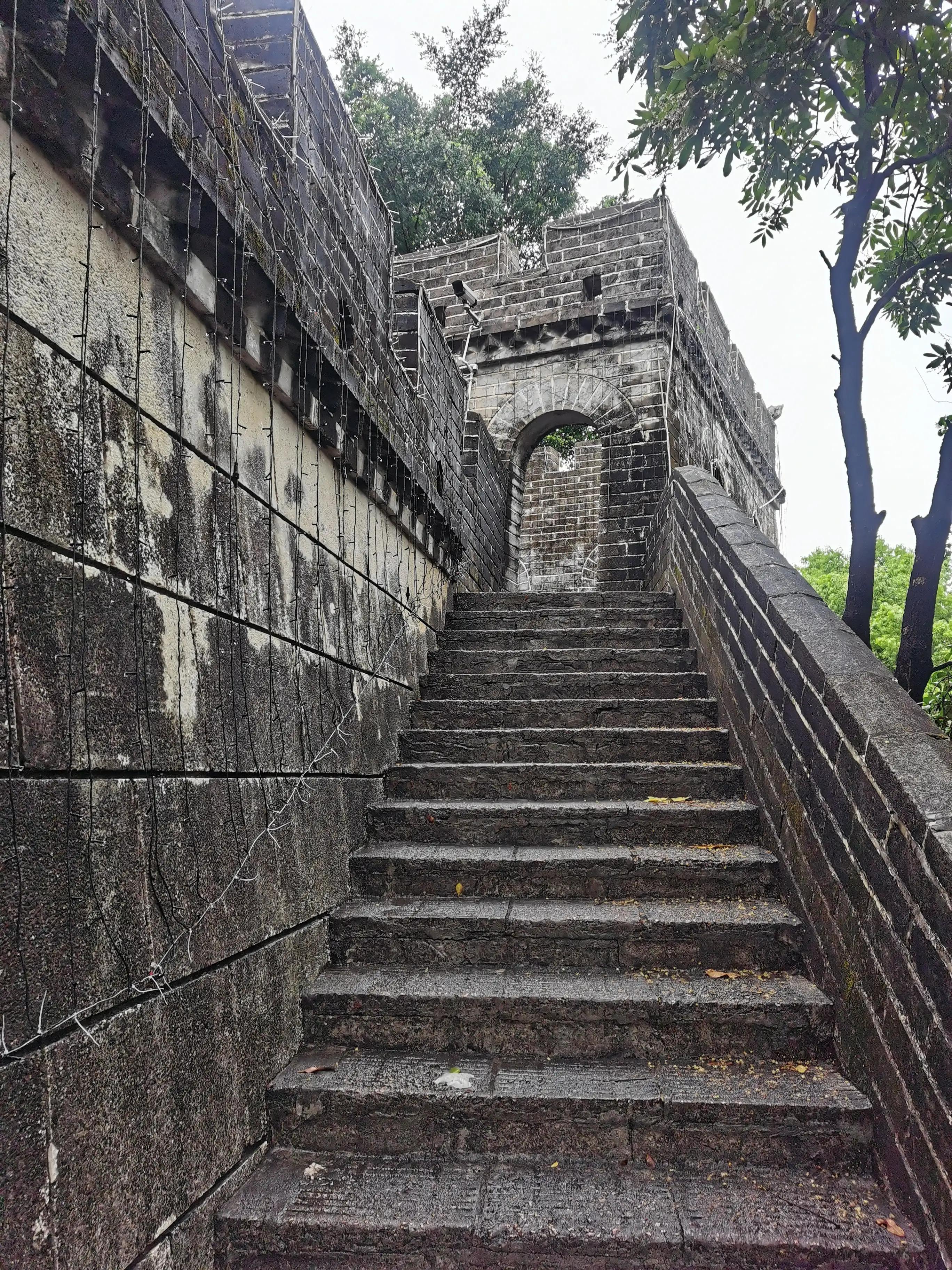 求水山公园仿古长城描述,深圳真正的仿古长城