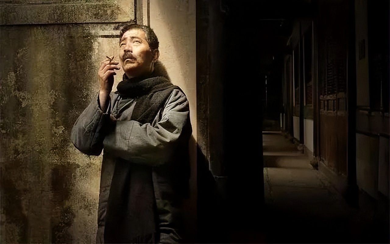 从朝花夕拾看鲁迅是怎样的一个人,到了一定年纪才能感悟朝花夕拾