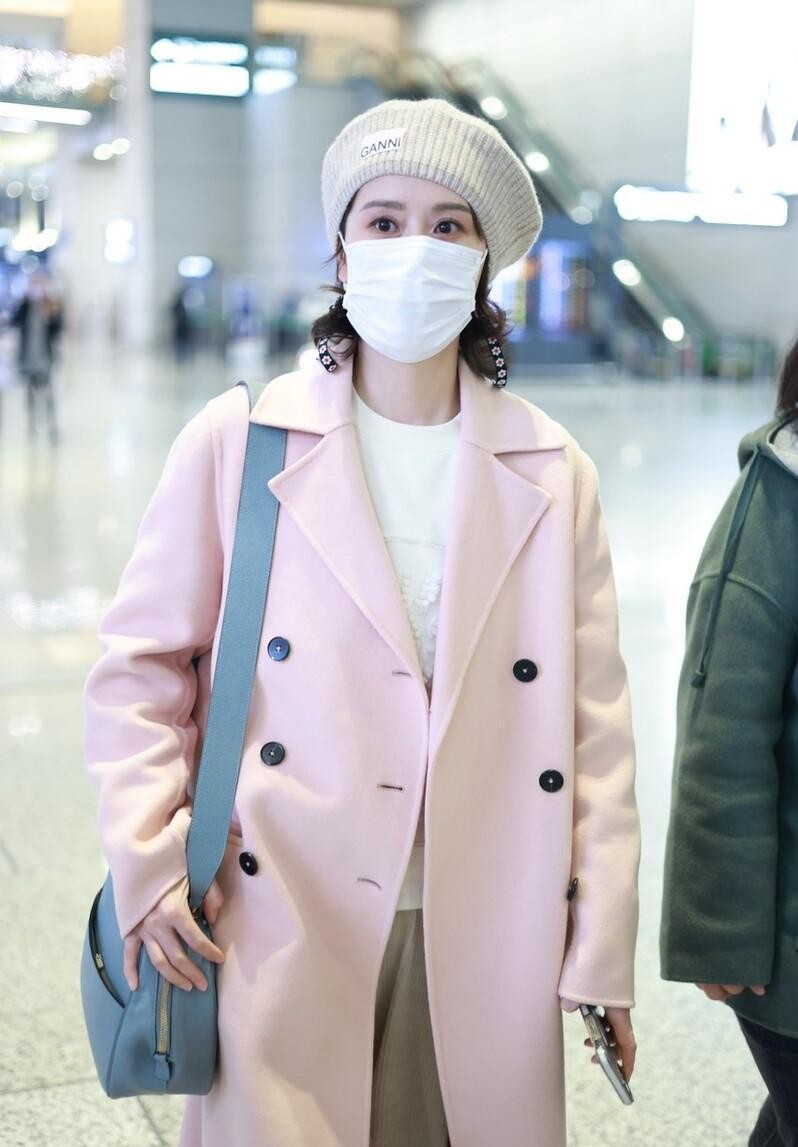 海清毛呢外套穿搭,海清日常春天着装穿搭