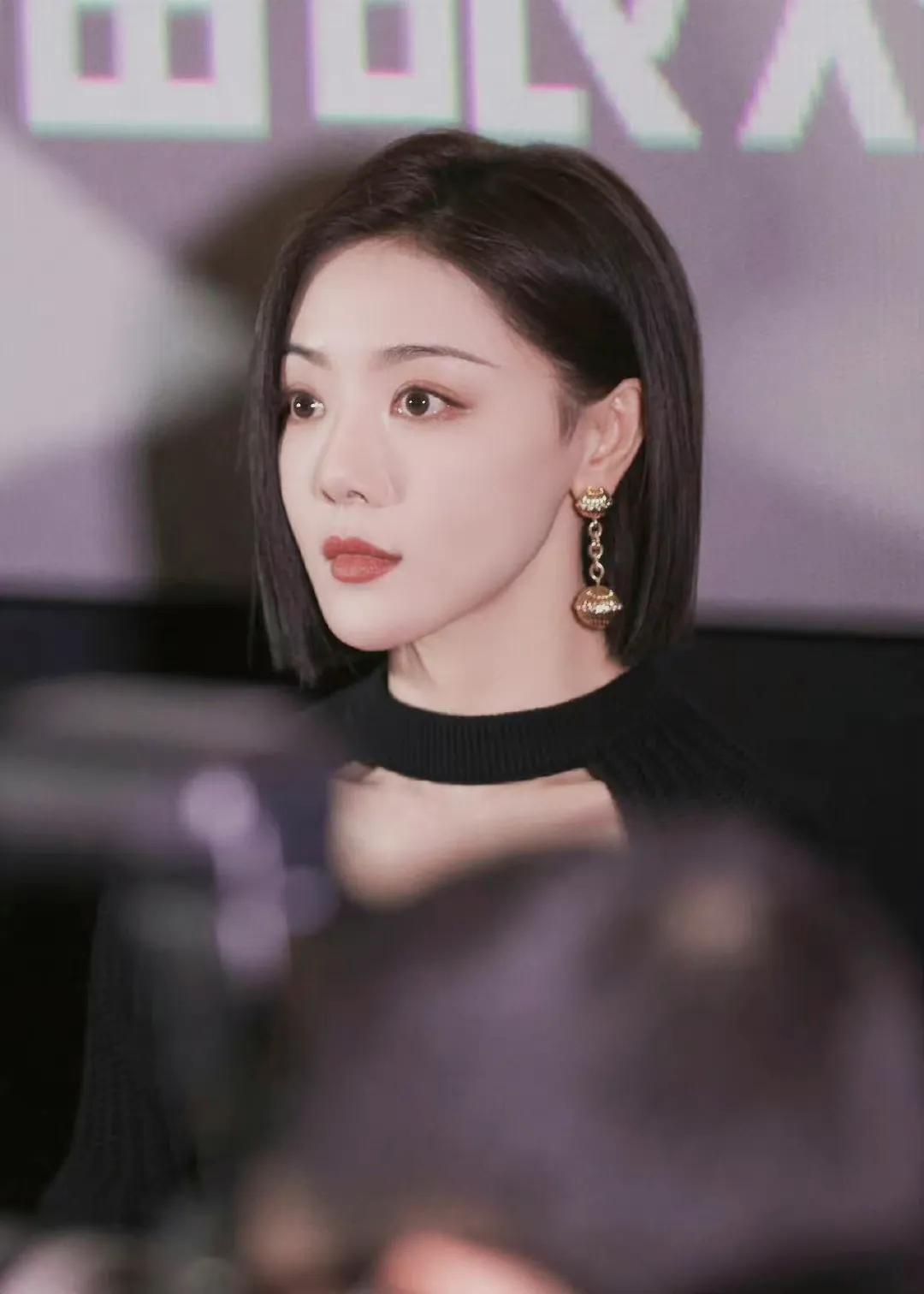 唐悠悠邓家佳特写,邓家佳和唐悠悠最新消息