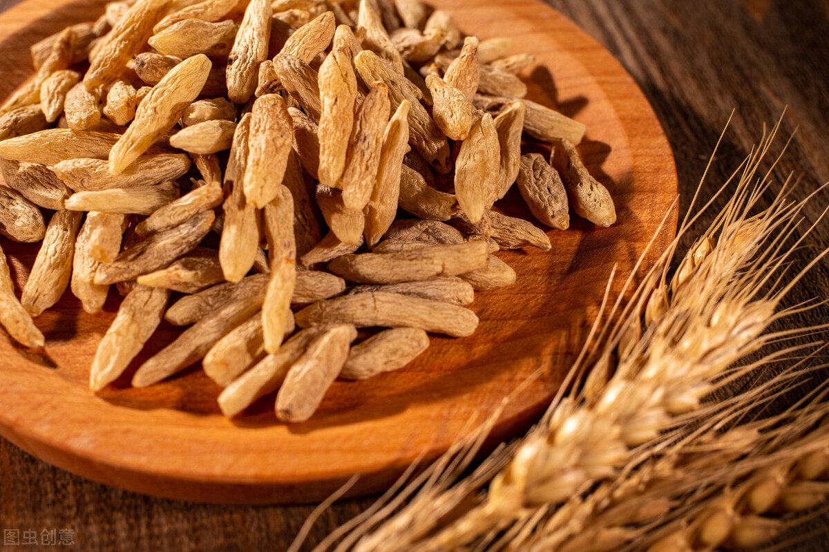 阴虚发热吃知柏地黄丸配什么药,阴虚火旺可以吃知柏地黄丸治疗吗