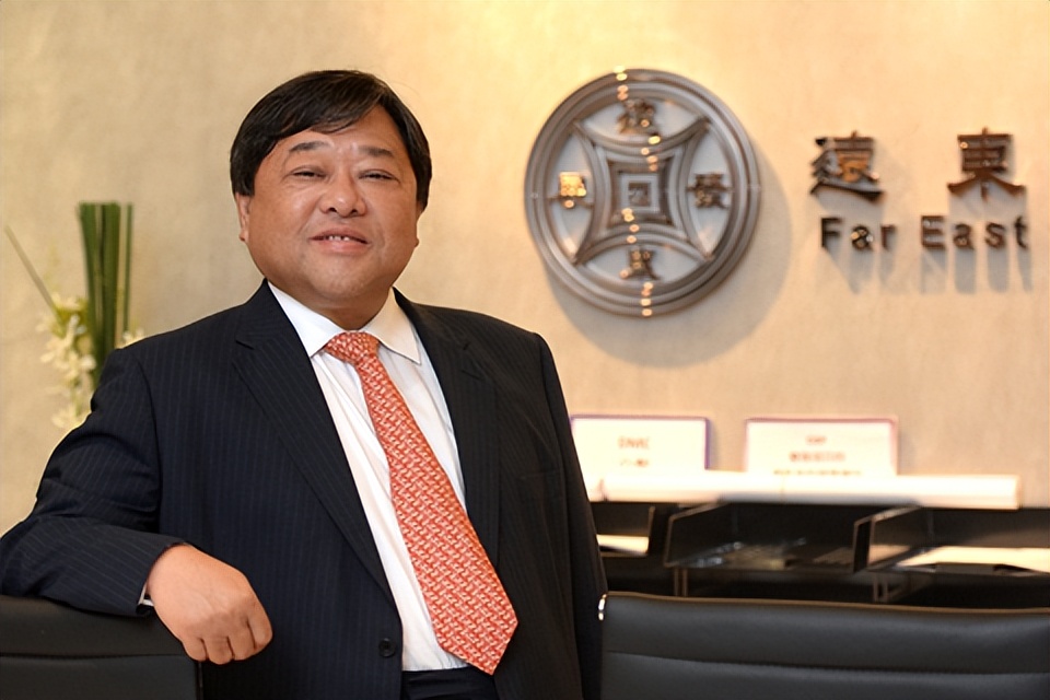 裘锦兰：嫁姐夫独吞13亿遗产，百亿家族独女欠债除夕夜状告继母