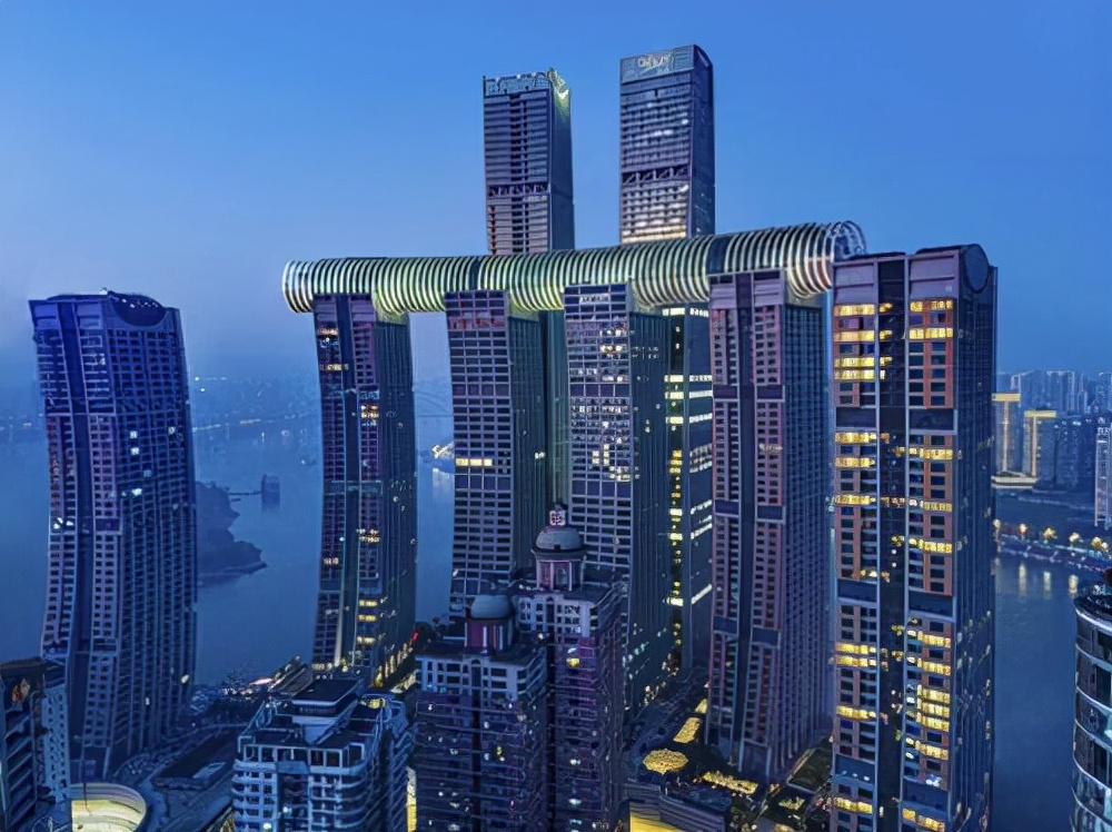 世界首座横向摩天大楼在重庆开建,重庆横向摩天大楼耗资
