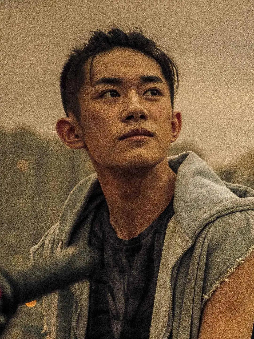 tfboys还有两年就解散了吗,tfboys三小只现在年龄