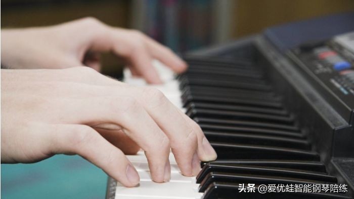 学钢琴五指训练的三个基本方向,初学钢琴五指训练方法图解