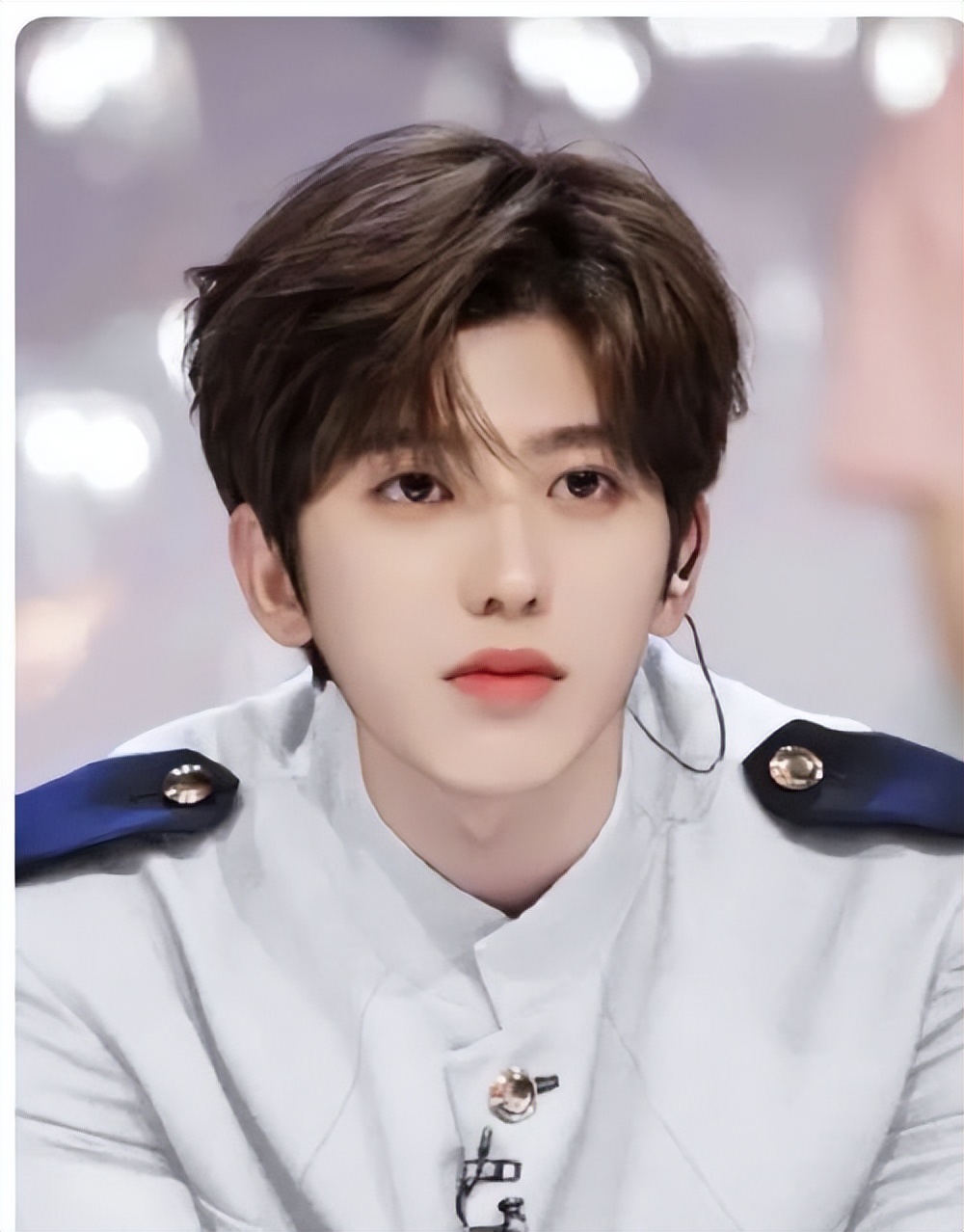 最新！C女士姓氏和年龄被曝出！蔡徐坤塌房，原来一切早有迹可循