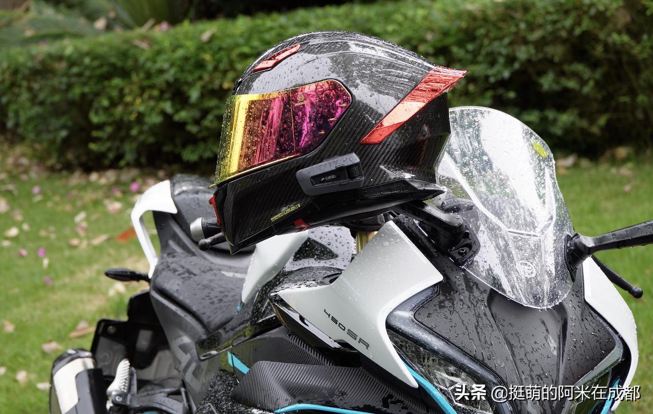 摩托头盔耳机,新手摩托头盔推荐带耳机槽