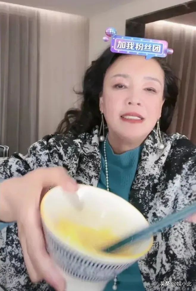 别人朝她扔泥巴，她用泥巴种鲜花，张兰才真的拿了大女主剧本