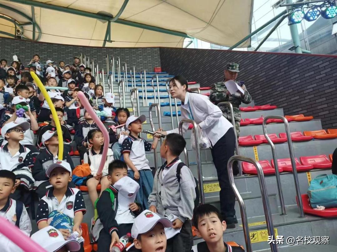 蔚蓝做苍穹，鱼儿变繁星！新川学子，走进浩海立方，探秘无限海洋