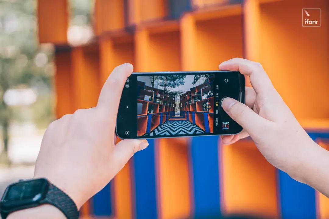 iphone14体验对比iphone14pro,iphone14体验视频