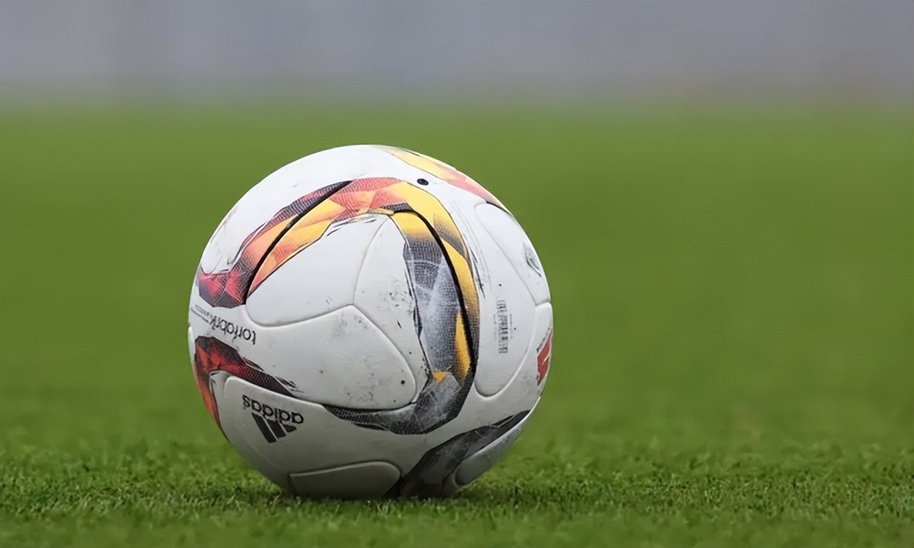 致中国足球球迷的一封信,致男足