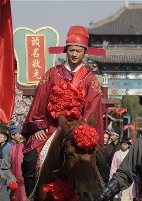 为什么结婚时叫新郎新娘,结婚时为什么叫新郎新娘