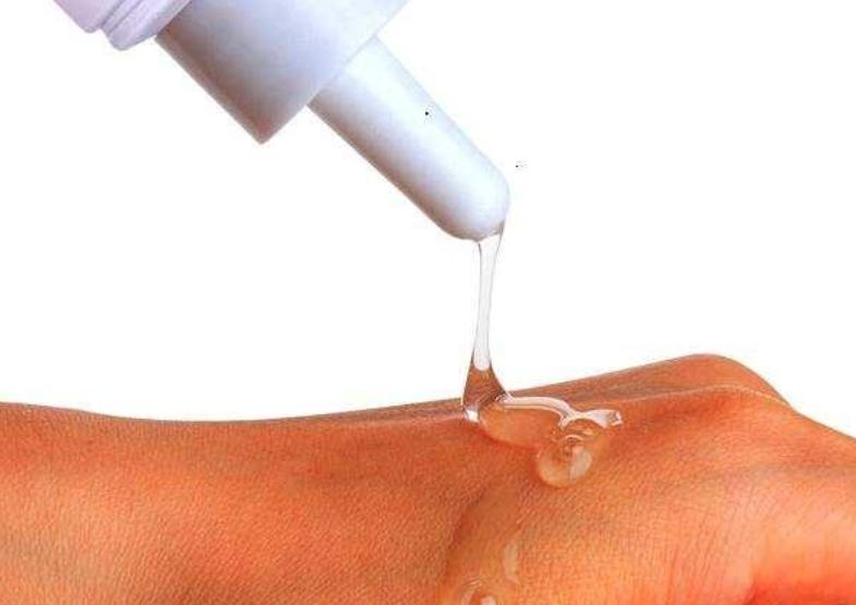 润滑剂对夫妻俩都有伤害吗？医生直言：注意好3点，不必过于烦恼