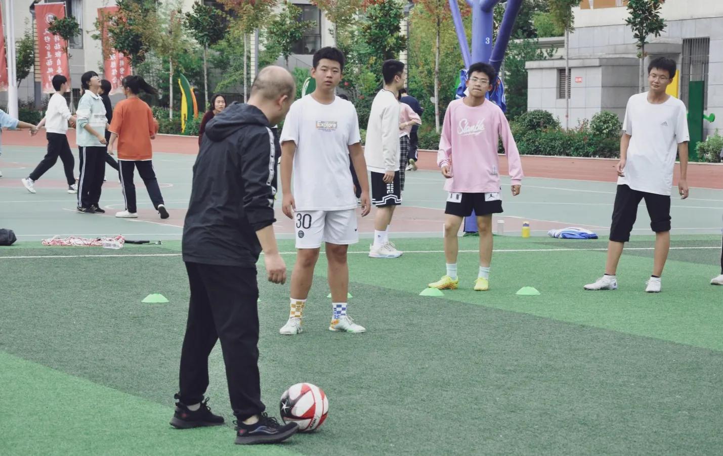 石油一中体育,石油中学艺术节及运动会