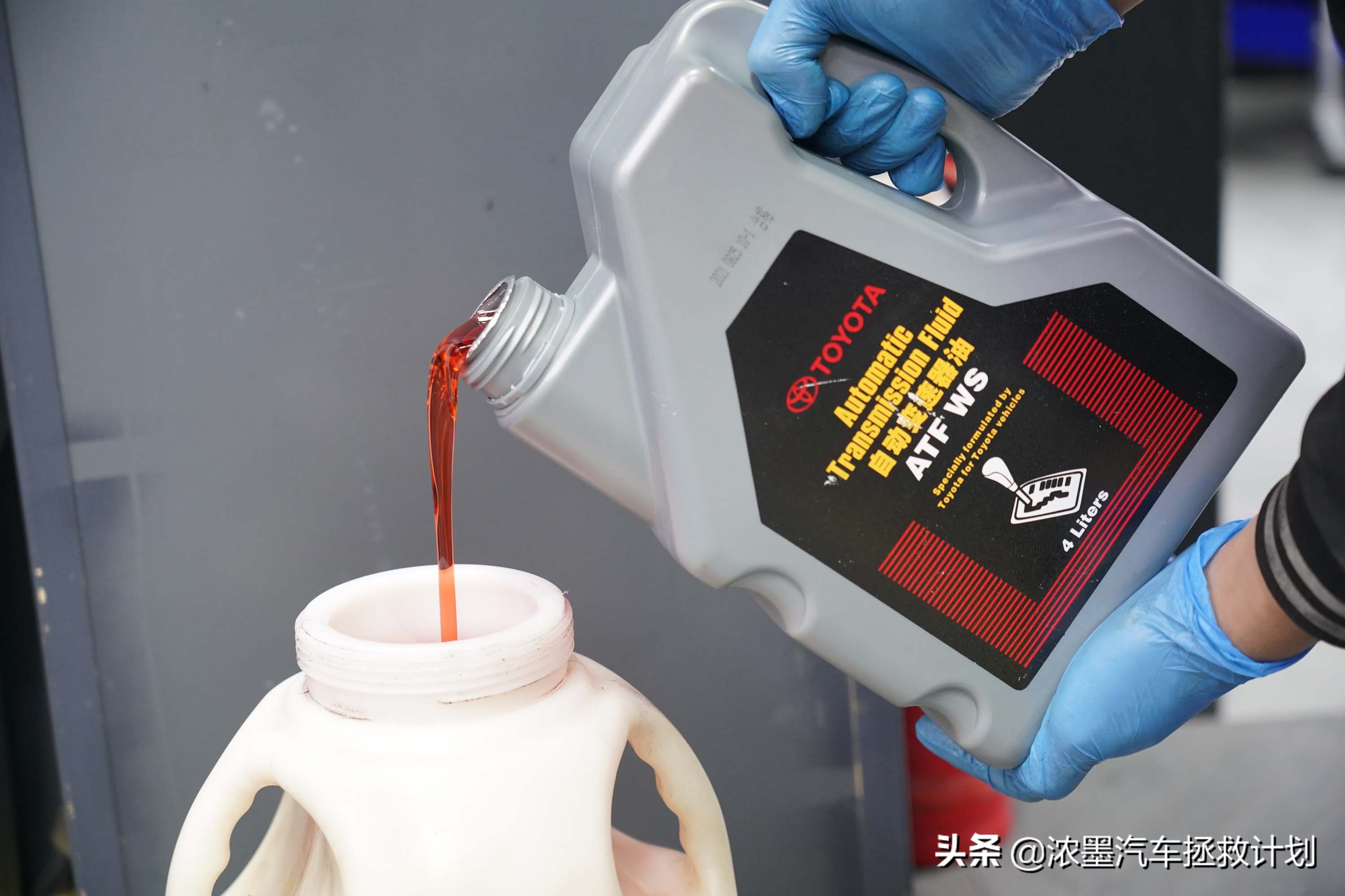 硬汉焕颜丰田普拉多续写越野传奇,修复翻新09年的丰田普拉多